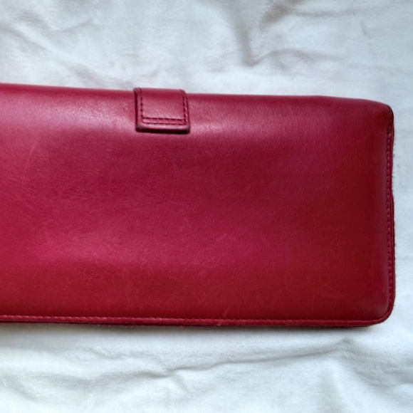 Yves Saint Laurent YSL Y-Line Red Leather Zip Wallet Gold Y Logo - Picture 3 of 16